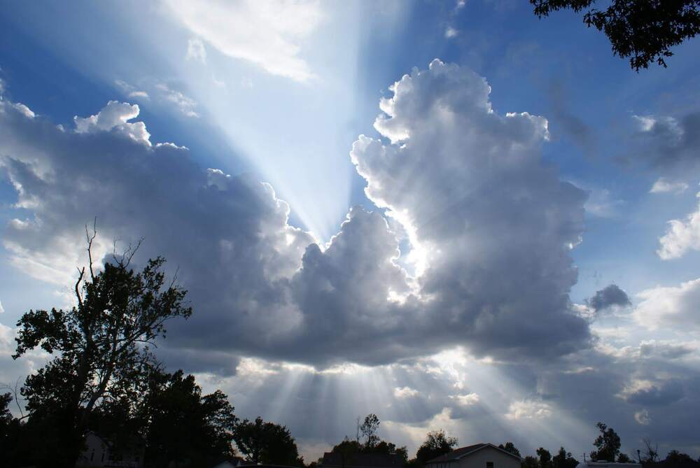 rays of sunlight through the clouds